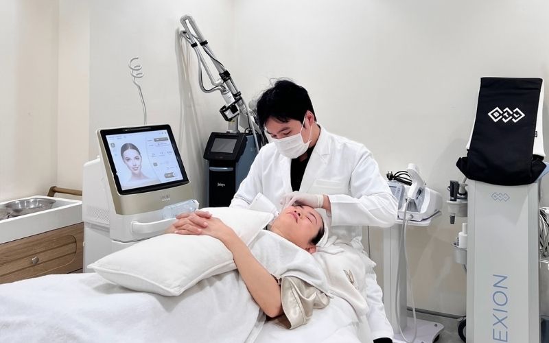 Facial & Deep Skincare Treatments