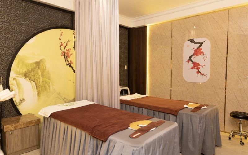 Queen Spa