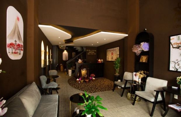 Queen Spa